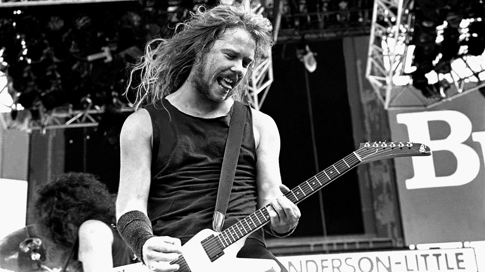 5 Times Metal Bands genopfandt klassiske rocksange til det bedre