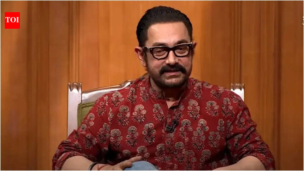 Aamir Khan trådte ind for at løse Ranveer Singh og Farhan Akhtars 'Don 3'-fejde, afslører FWICE's Ashoke Pandit |