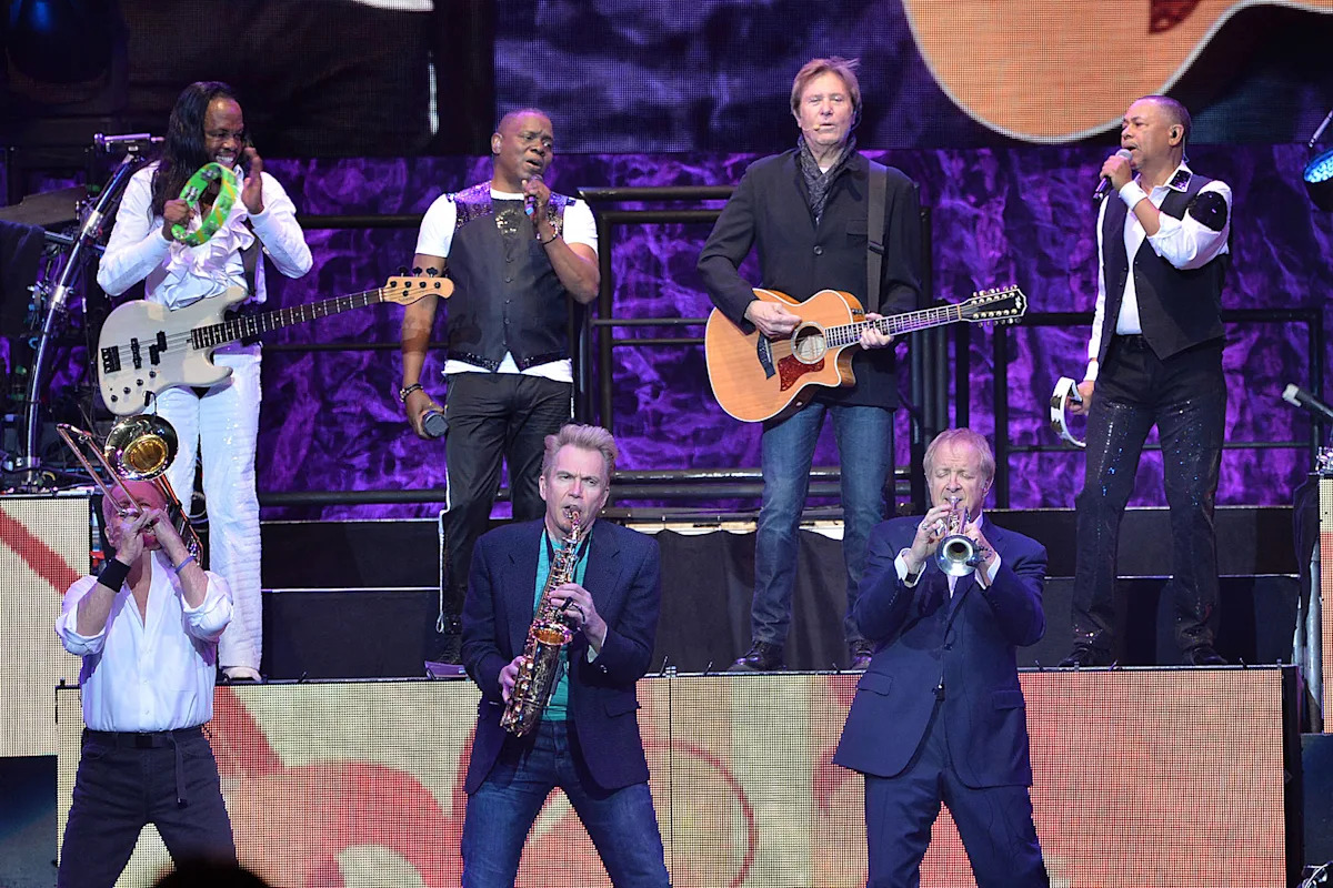 Alle de uhyggelige paralleller mellem Earth, Wind & Fire og Chicago