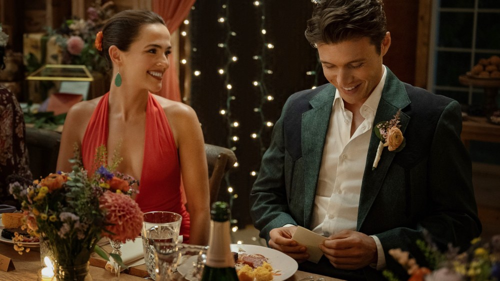Anmeldelse af 'Voicemails for Isabelle': Zoey Deutch og Nick Robinson Spark