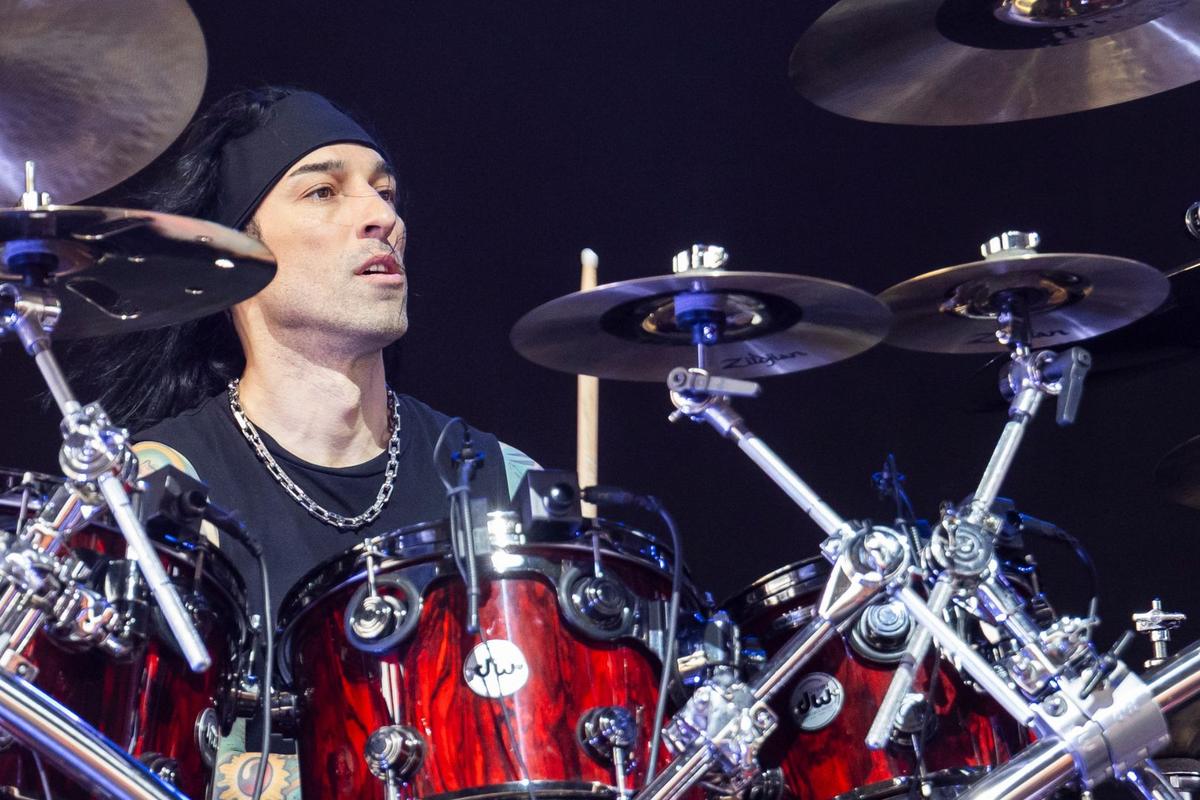 Christian 'CC' Coma forlader Black Veil Brides' 2026 European Tour
