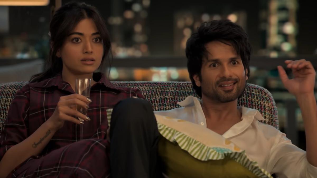 'Cocktail 2' filmanmeldelse: Homi Adajania og Luv Ranjan laver et smagsløst sammenkog