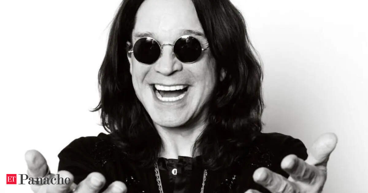 Dagens citat af Ozzy Osbourne: 'Det sjove er, at jeg aldrig har været en kæmpe fighter. Hellere en levende kujon end en død helt, det var mit motto...' Den britiske rocklegendes livsfilosofi var at vælge overlevelse frem for performativ heltemod