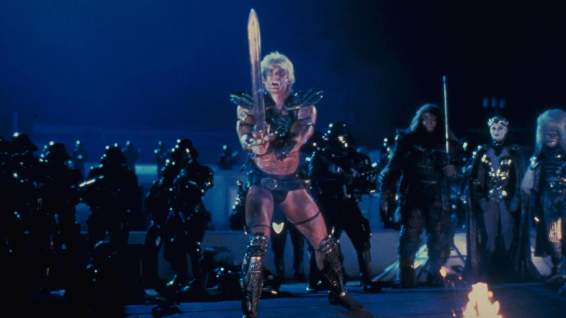 Hvorfor MASTERS OF THE UNIVERSE-filmen fra 1987 blev tvunget til at forlade Eternia bag sig og bringe slaget til jorden - GeekTyrant