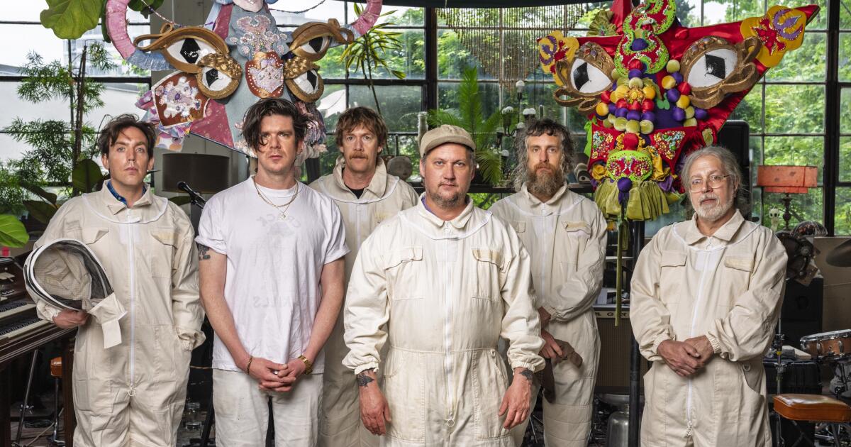 Modest Mouse beskæftiger sig med døden og puster liv i et nyt album, der 'faktisk er vores'