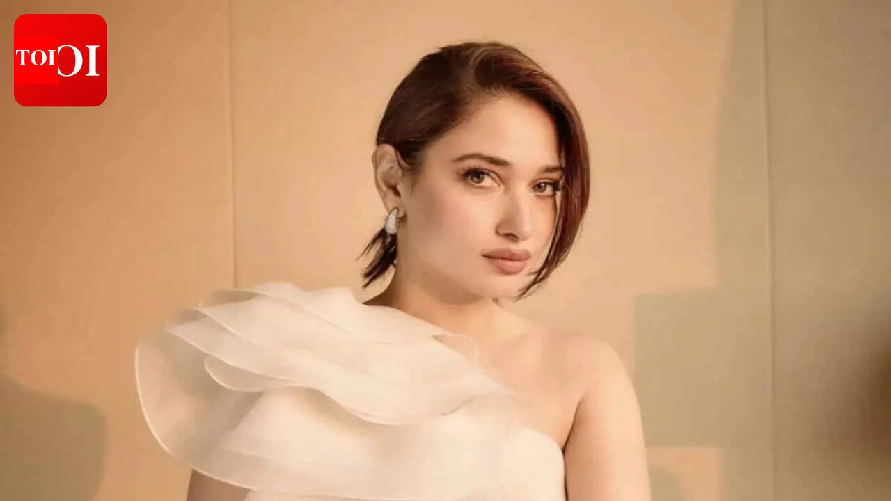 Tamannah Bhatia åbner op for det patriarkalske 'blik' i syd midt i Janhvi Kapoors 'Peddi' række, afslører, hvorfor hun ikke kalder sine dansenumre 'item songs': 'Det er ikke særlig gratis' |