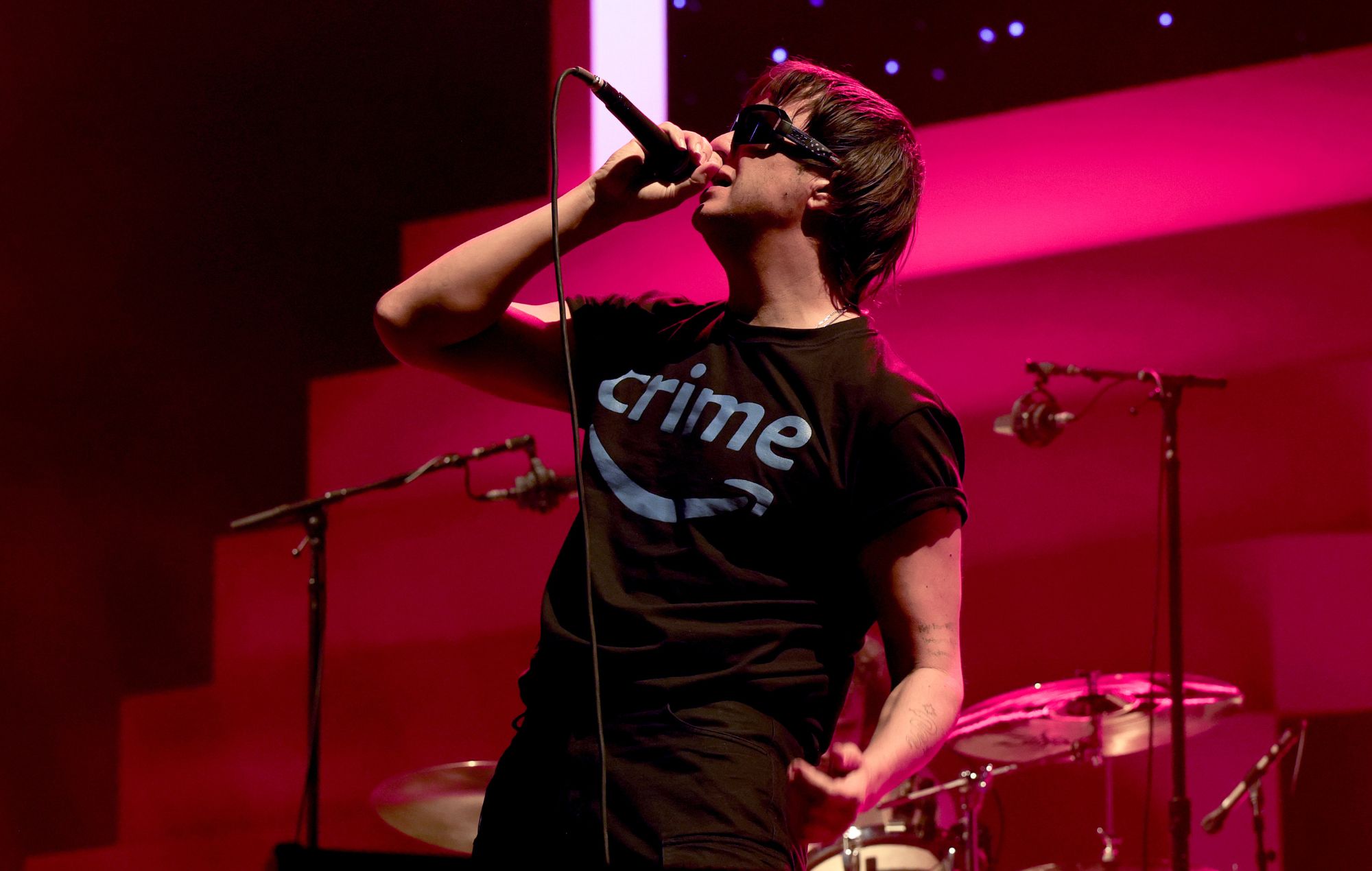 The Strokes udskyder det nye album 'Reality Awaits' og annoncerer kæmpestort hjemvendt New York-show med Beach House og Fcukers